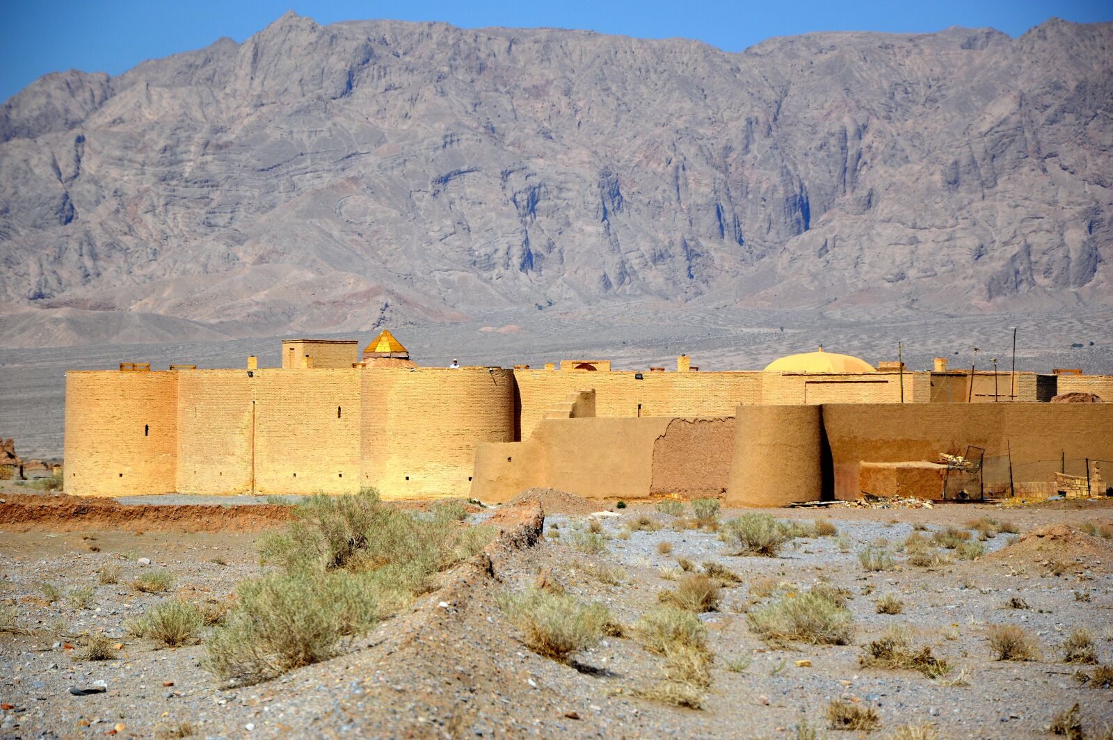 Nikon D3200 sample photo. Caravanserai, desert, landscape photography