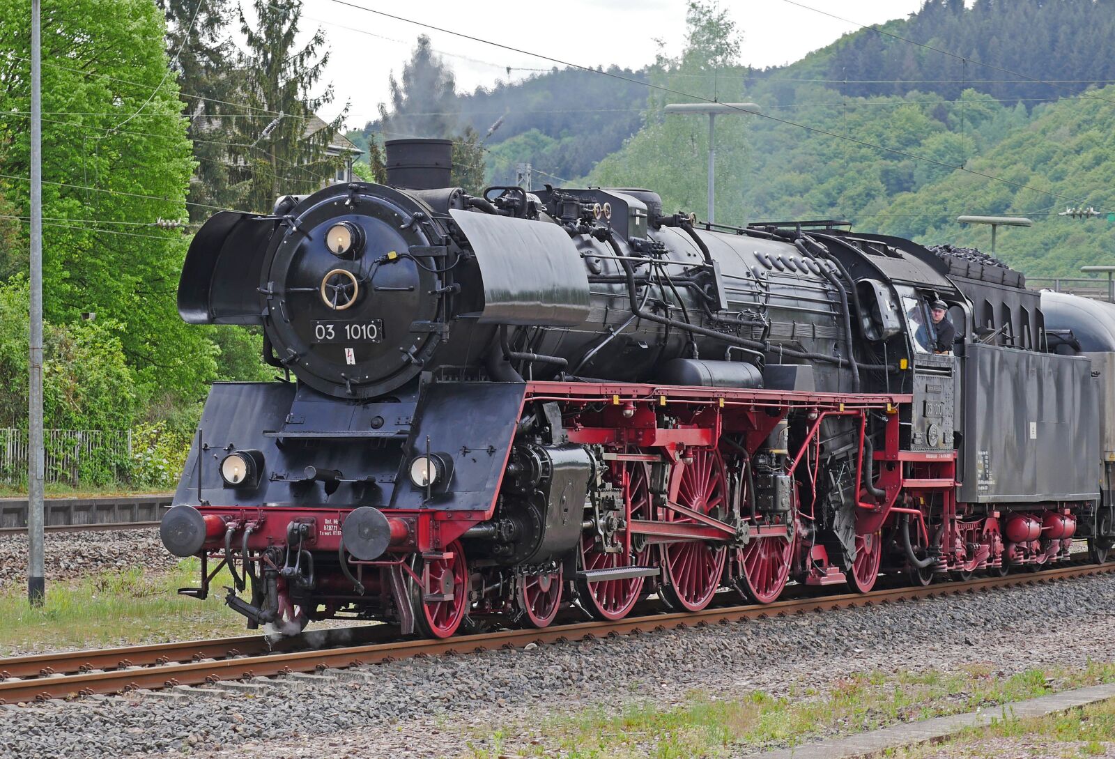 Panasonic Lumix DMC-GX8 sample photo. Steam locomotive, express train photography