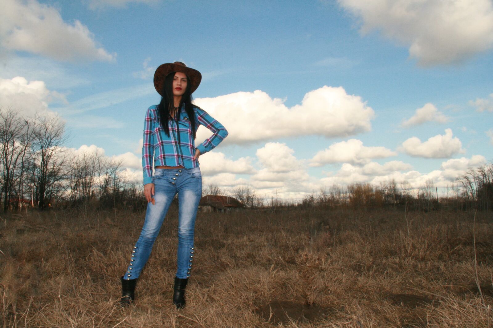 Canon EOS 400D (EOS Digital Rebel XTi / EOS Kiss Digital X) sample photo. Cowgirl, western, wild west photography