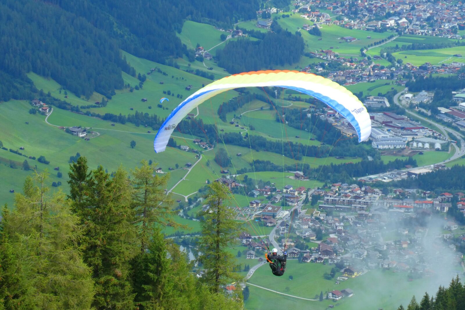 Panasonic Lumix DC-ZS70 (Lumix DC-TZ90) sample photo. Paragliding, sports, jump photography