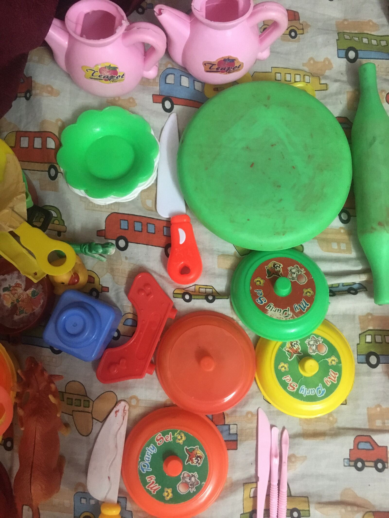 Apple iPhone 6s sample photo. Toys, green, fun photography