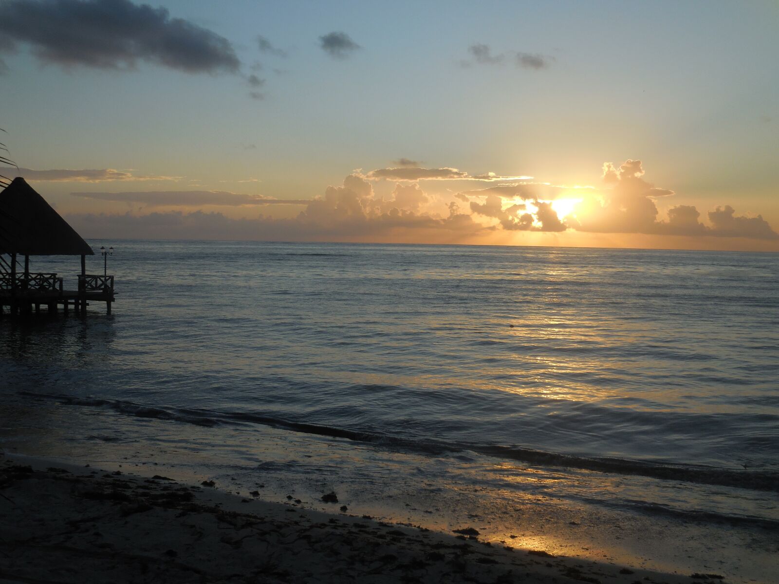 Nikon Coolpix S6800 sample photo. Sunrise, beach, yucatan photography