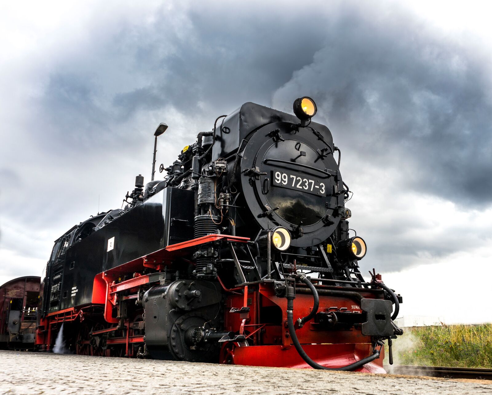Sony a7 II + Sony FE 28-70mm F3.5-5.6 OSS sample photo. Steam locomotive, br 99, historically photography