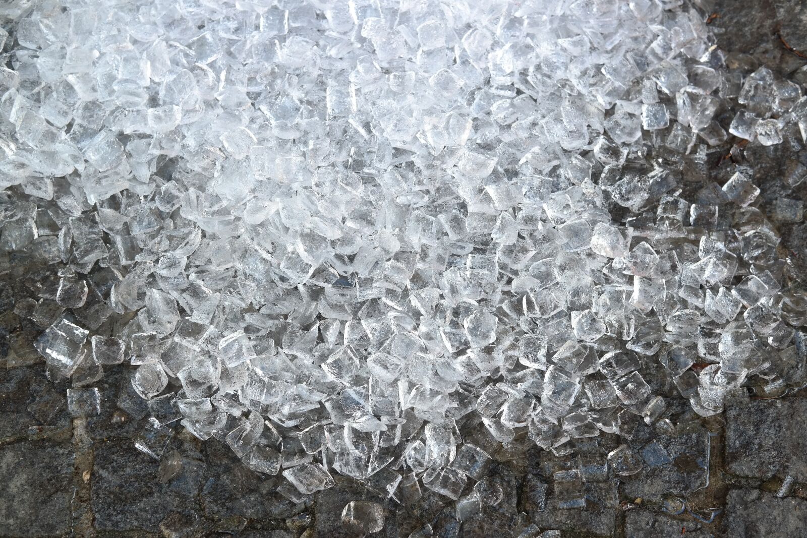 Samsung NX300 sample photo. Ice cubes, ice, frozen photography