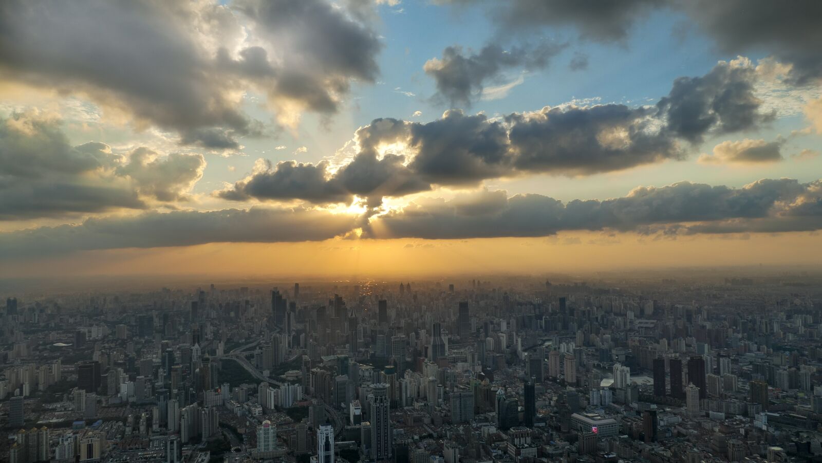 Panasonic Lumix DMC-FZ1000 sample photo. Sunset, china, shanghai photography