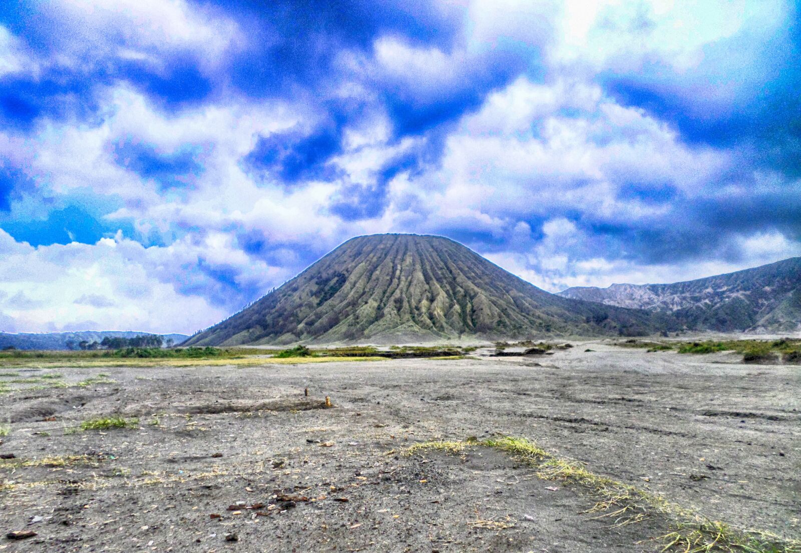 Samsung ST150F/ST151F/ST152F sample photo. Bromo, mountain, indonesia photography