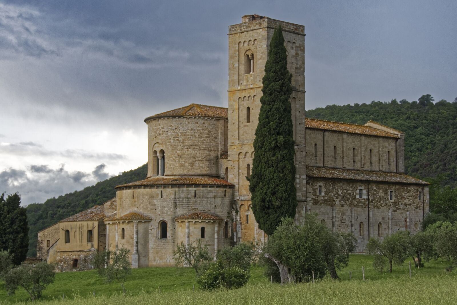 Nikon D500 sample photo. Italy, tuscany, abbazia di photography