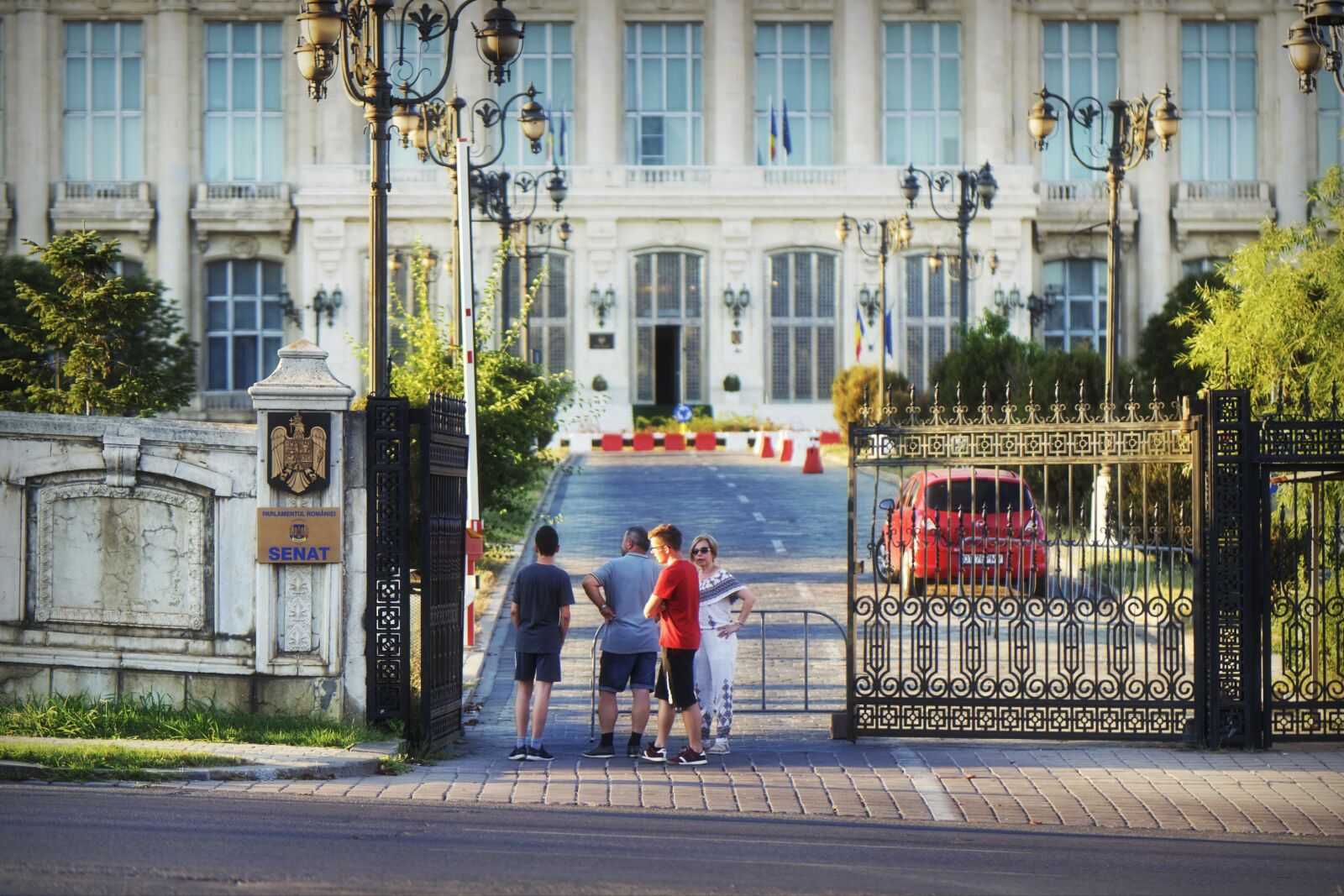 Nikon D5300 sample photo. People, entrance, parliament house photography