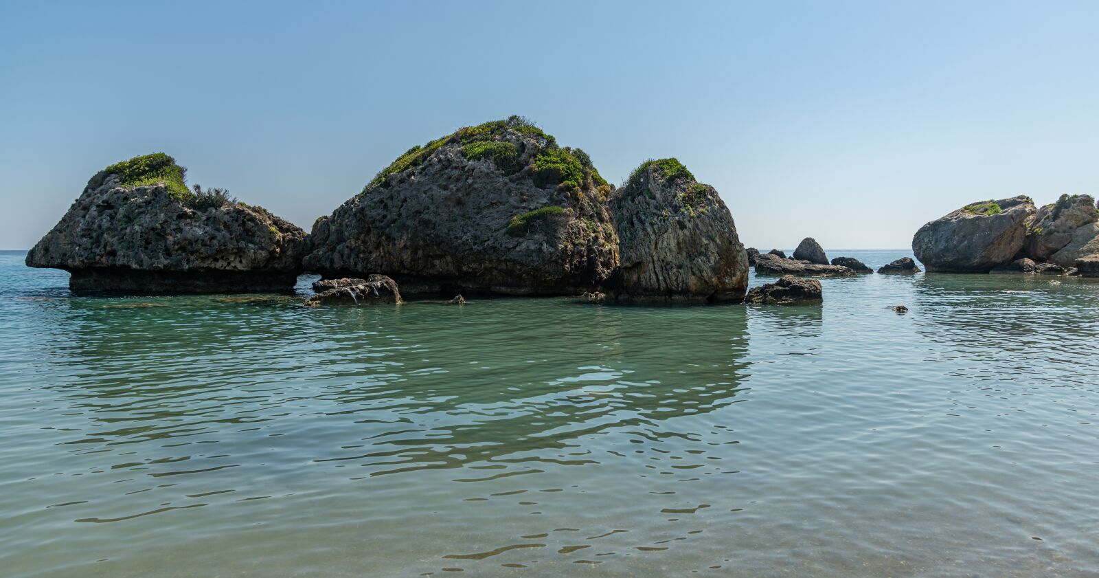 Nikon D850 sample photo. Sea, cliffs, rocks photography