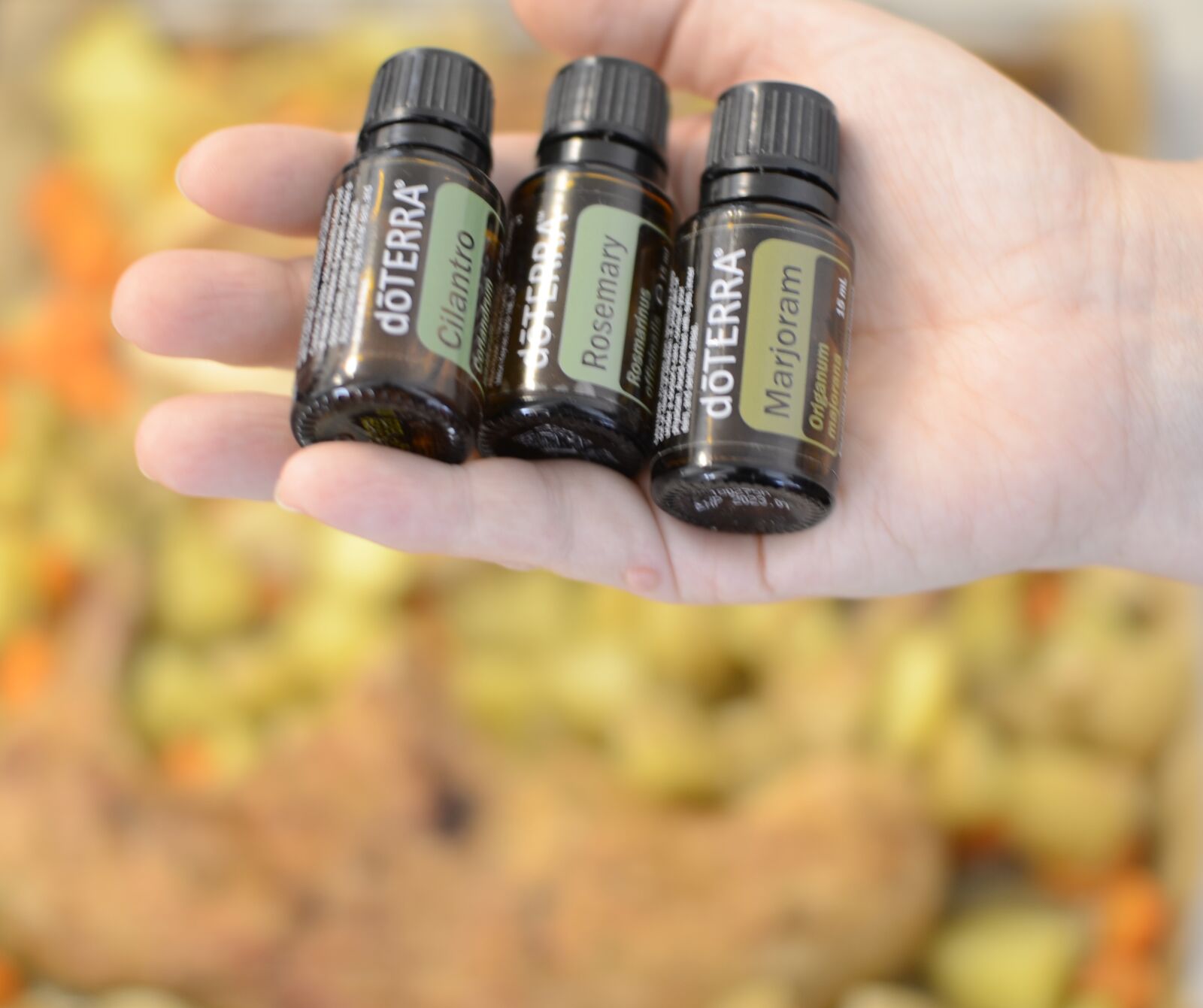 Nikon D7000 sample photo. Cooking, essential, oils photography