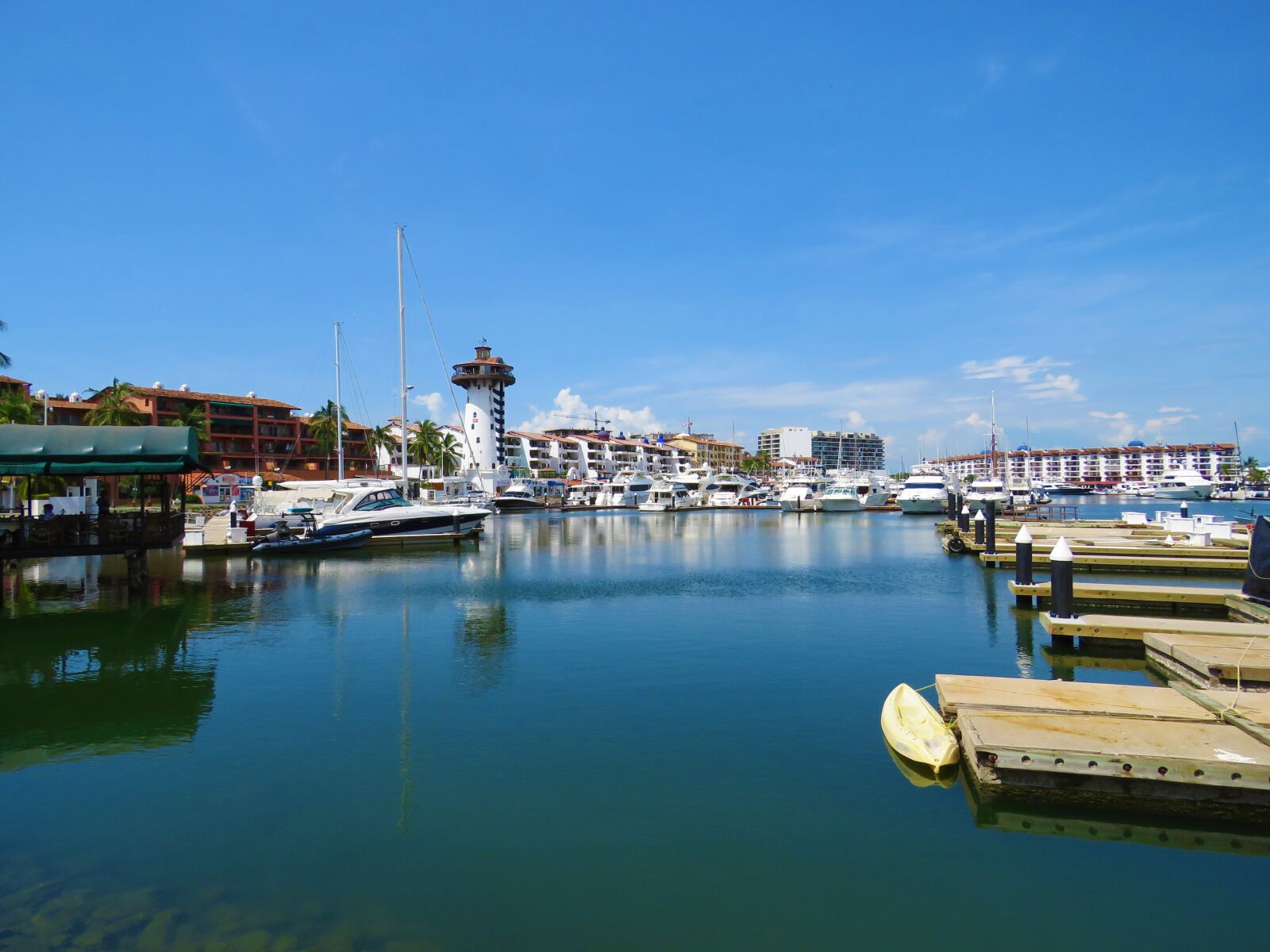 Canon PowerShot SX60 HS sample photo. Marina, boats, water photography