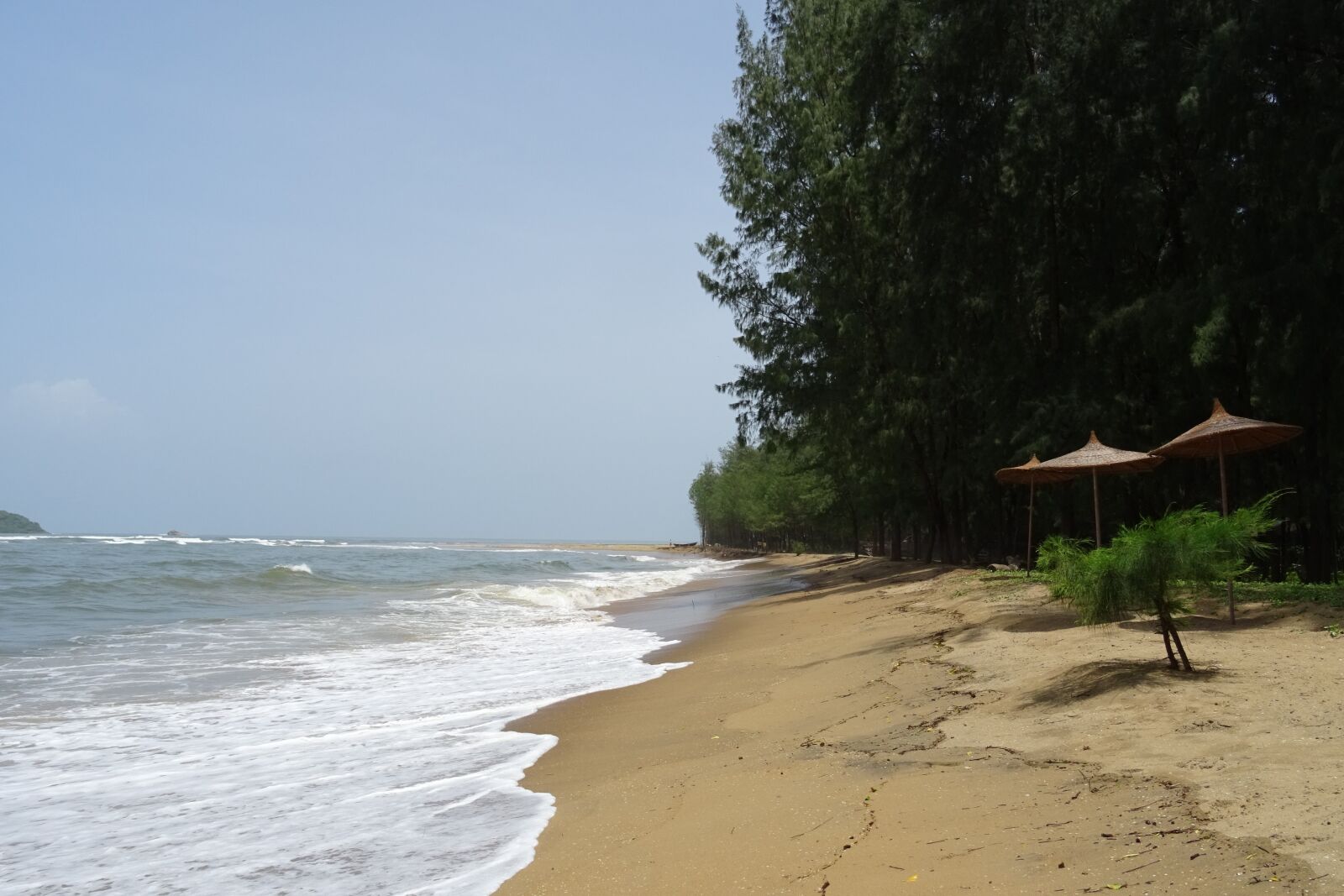 Sony DSC-HX60V sample photo. Beach, sea, arabian photography