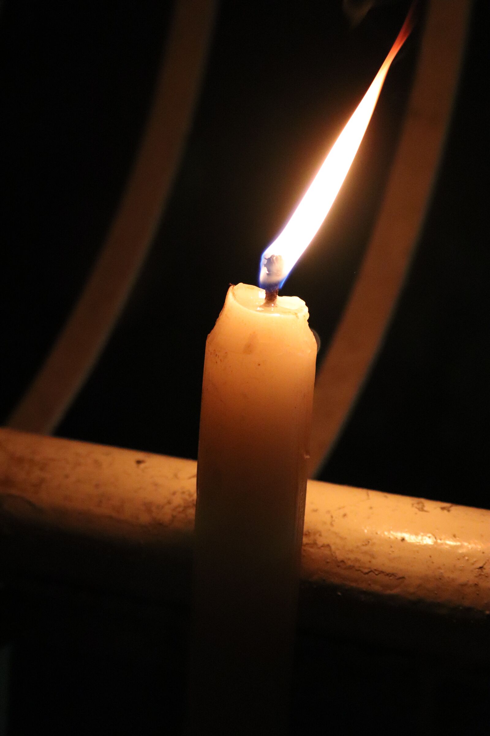Canon EF-S 55-250mm F4-5.6 IS STM sample photo. Candle, night, love photography