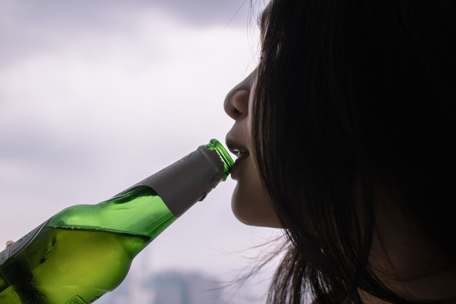 Canon EOS 80D sample photo. Portrait, girl, drink photography