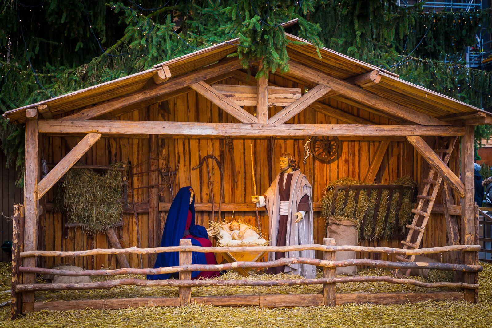 Canon EOS 5D Mark III sample photo. Nativity scene, christmas, christmas photography