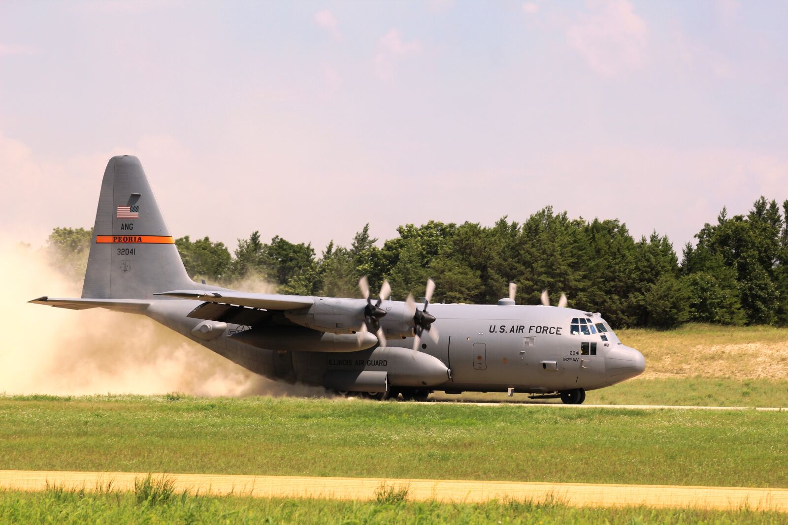 Canon EF 75-300mm f/4-5.6 sample photo. C-130, hercules, cargo plane photography
