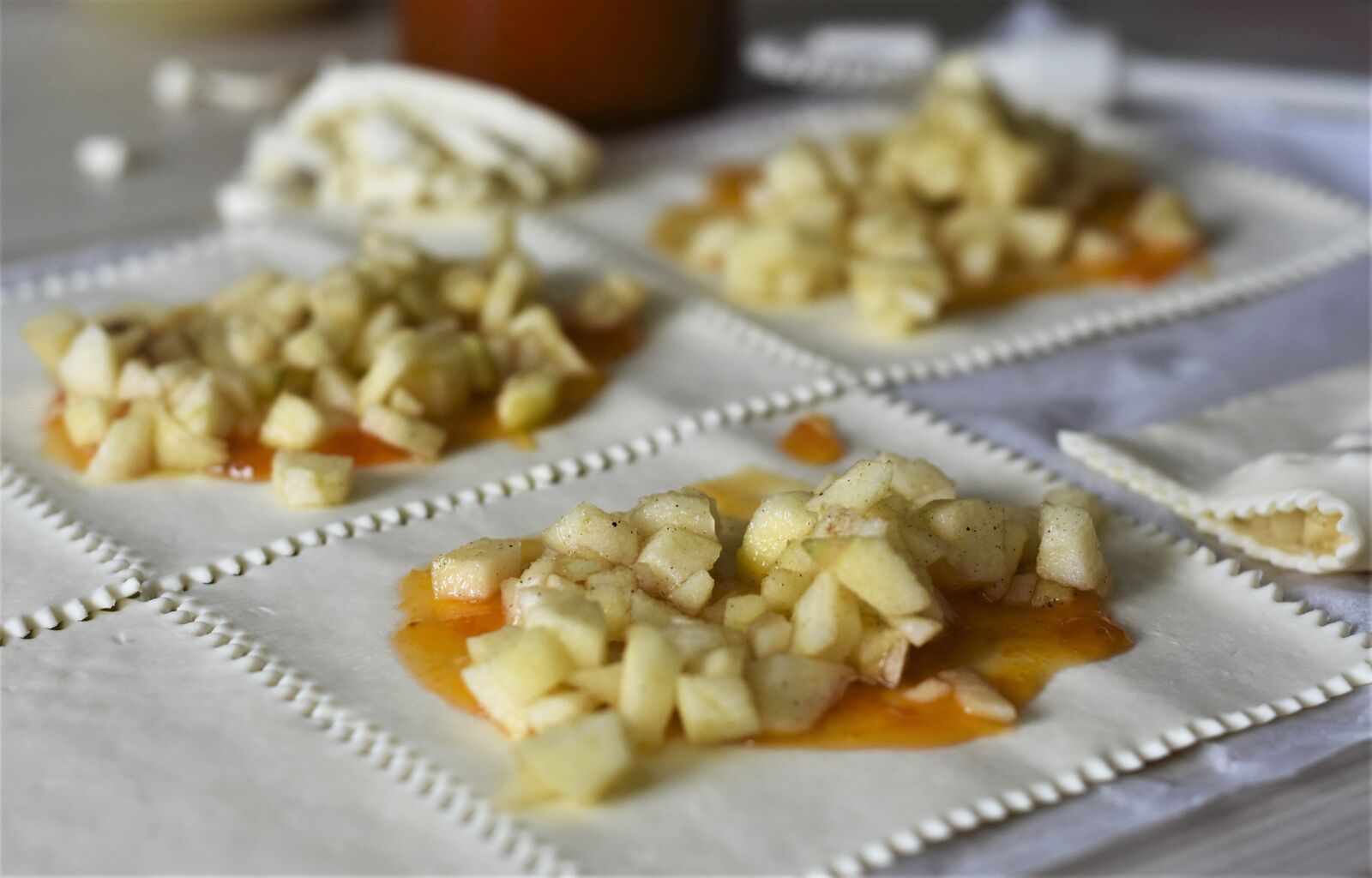Nikon D7200 sample photo. Apple, dough, apple pie photography