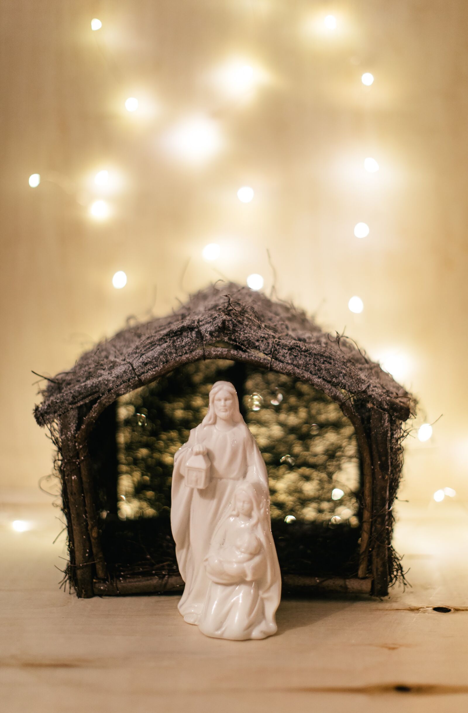 Canon EF 50mm F1.2L USM sample photo. Christmas, christmas background, ornaments photography