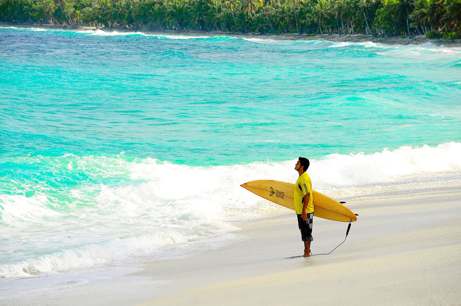 Nikon D300 sample photo. Atoll, beach, couple photography