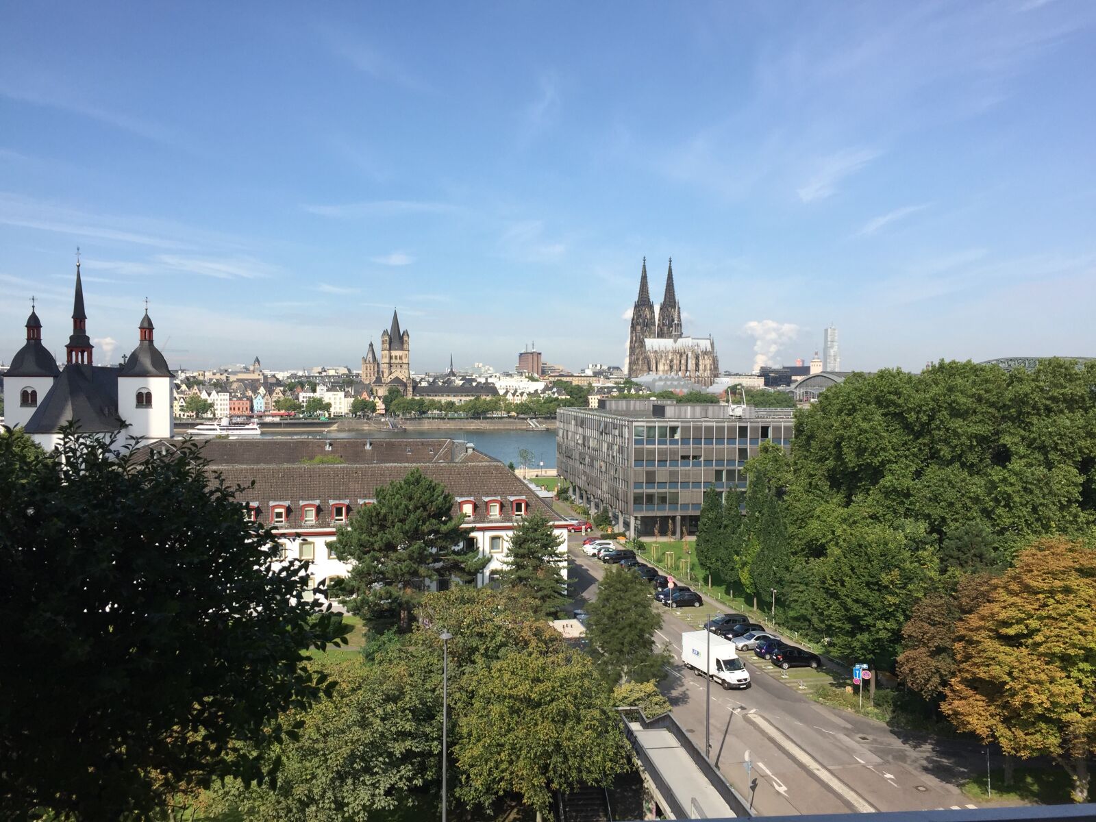 iPhone 6 back camera 4.15mm f/2.2 sample photo. Cologne cathedral, deutz, landmark photography