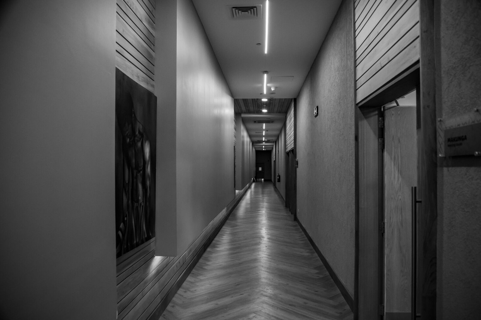 Canon EF 24-105mm F4L IS USM sample photo. Earth hour, corridor, black photography