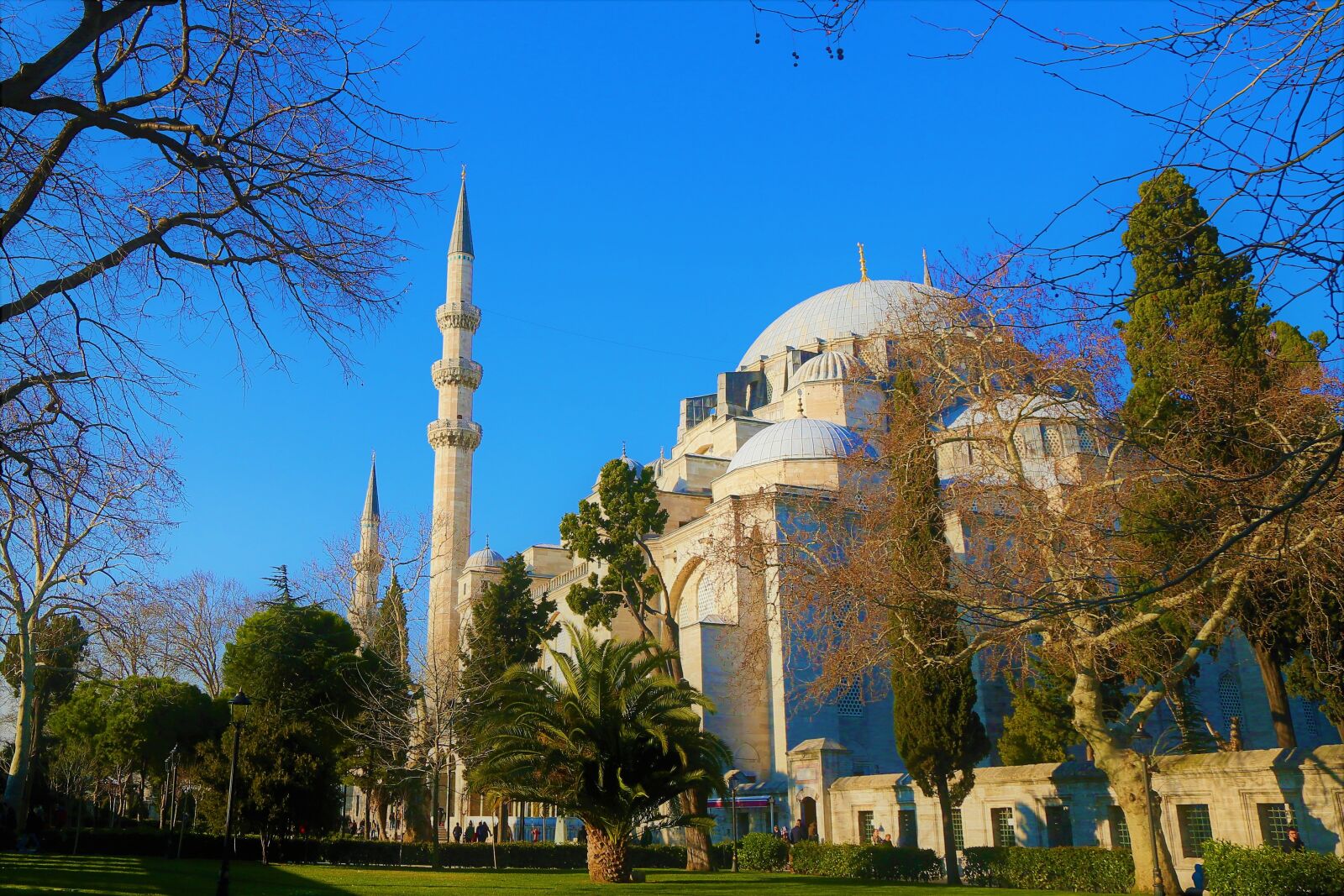 Canon EF 24-105mm F4L IS USM sample photo. Cami, dome, minaret photography