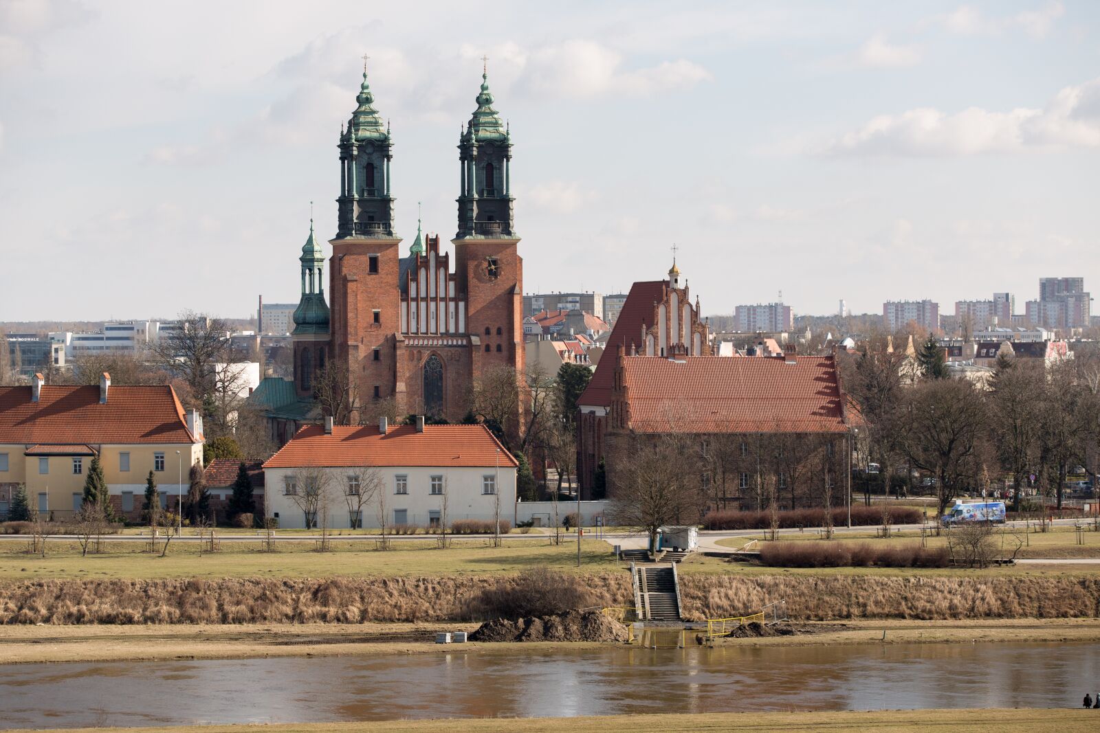 Canon EOS 5D Mark III + Canon EF 70-200mm F2.8L USM sample photo. Poznan, city, the cathedral photography