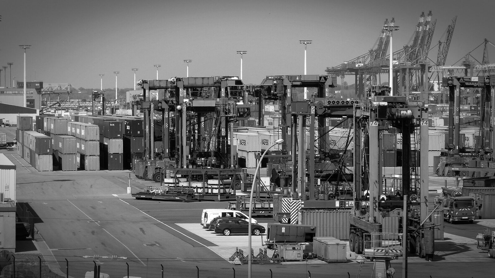 Panasonic Lumix DMC-FZ200 sample photo. Traffic, port, transport photography