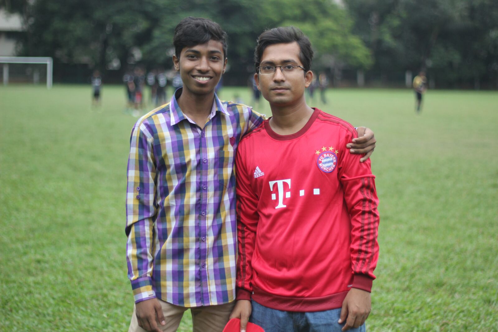 Canon EOS 60D + Canon EF 50mm F1.8 II sample photo. With raju vai, nice photography