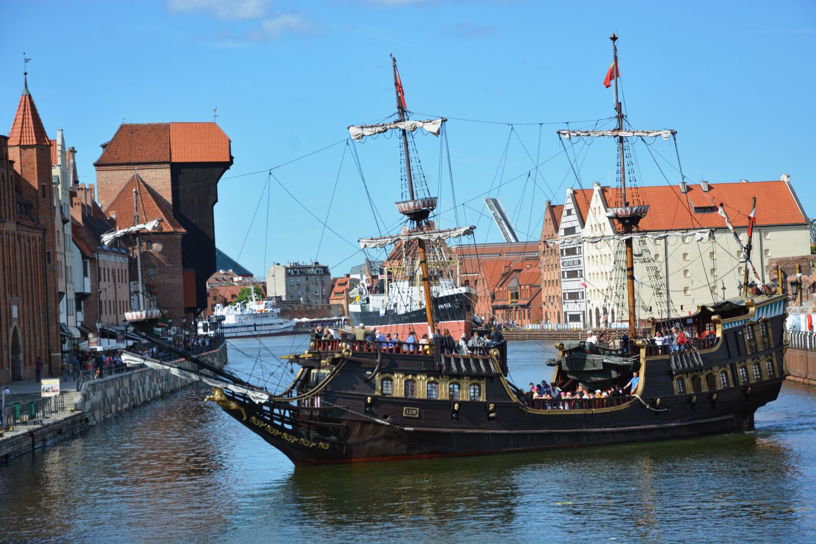 Nikon D7100 sample photo. Ship, black pearl, sea photography