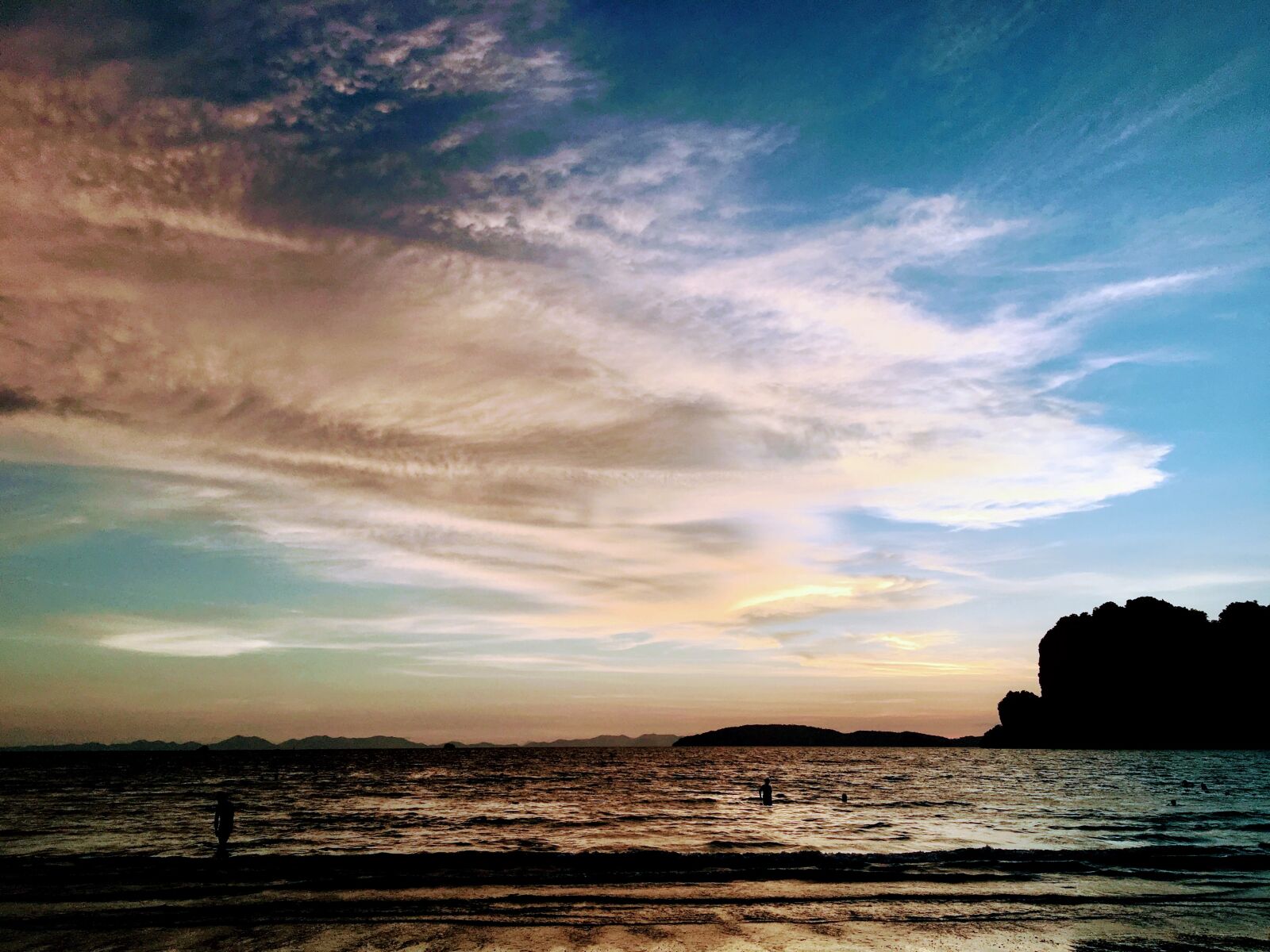 iPhone 6s back camera 4.15mm f/2.2 sample photo. Beach, blue, sky, dramatic photography