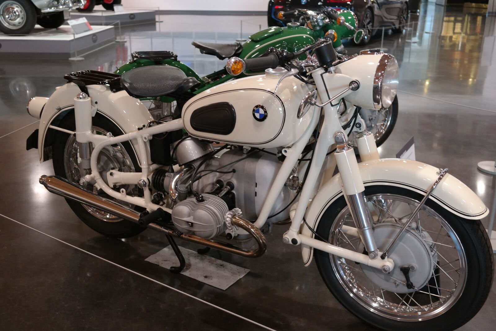 Samsung NX300 sample photo. Bmw, motorcycle, moto photography