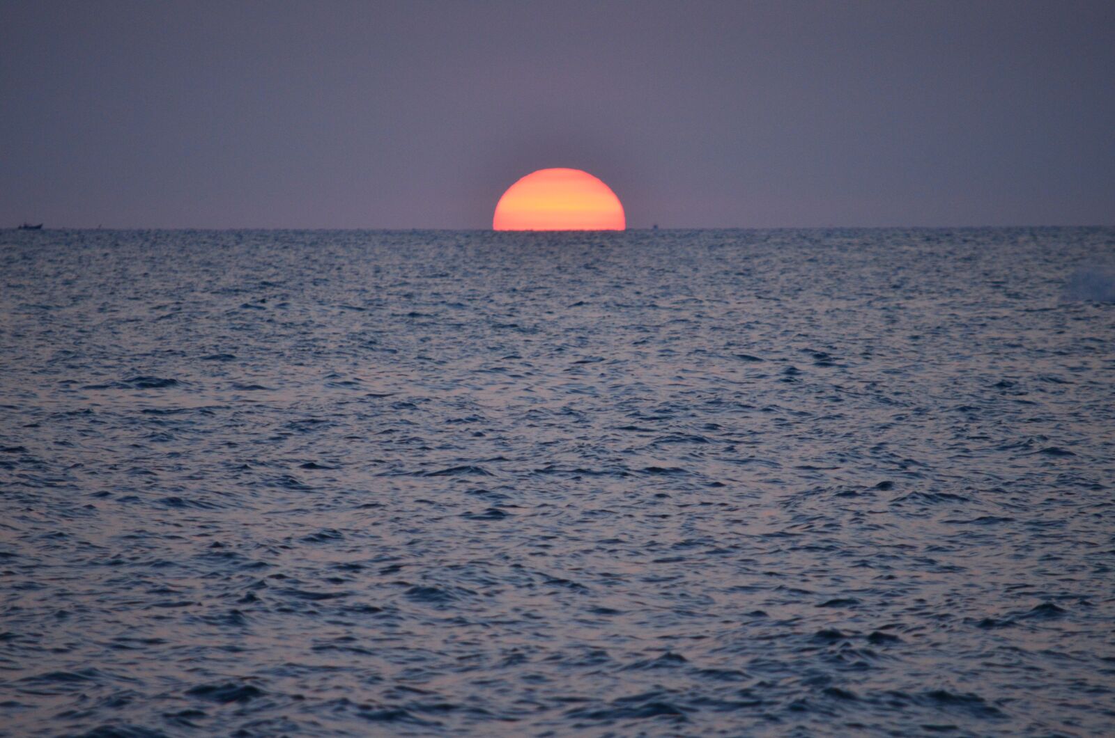 Nikon D5100 sample photo. Sunset, sea, asia photography