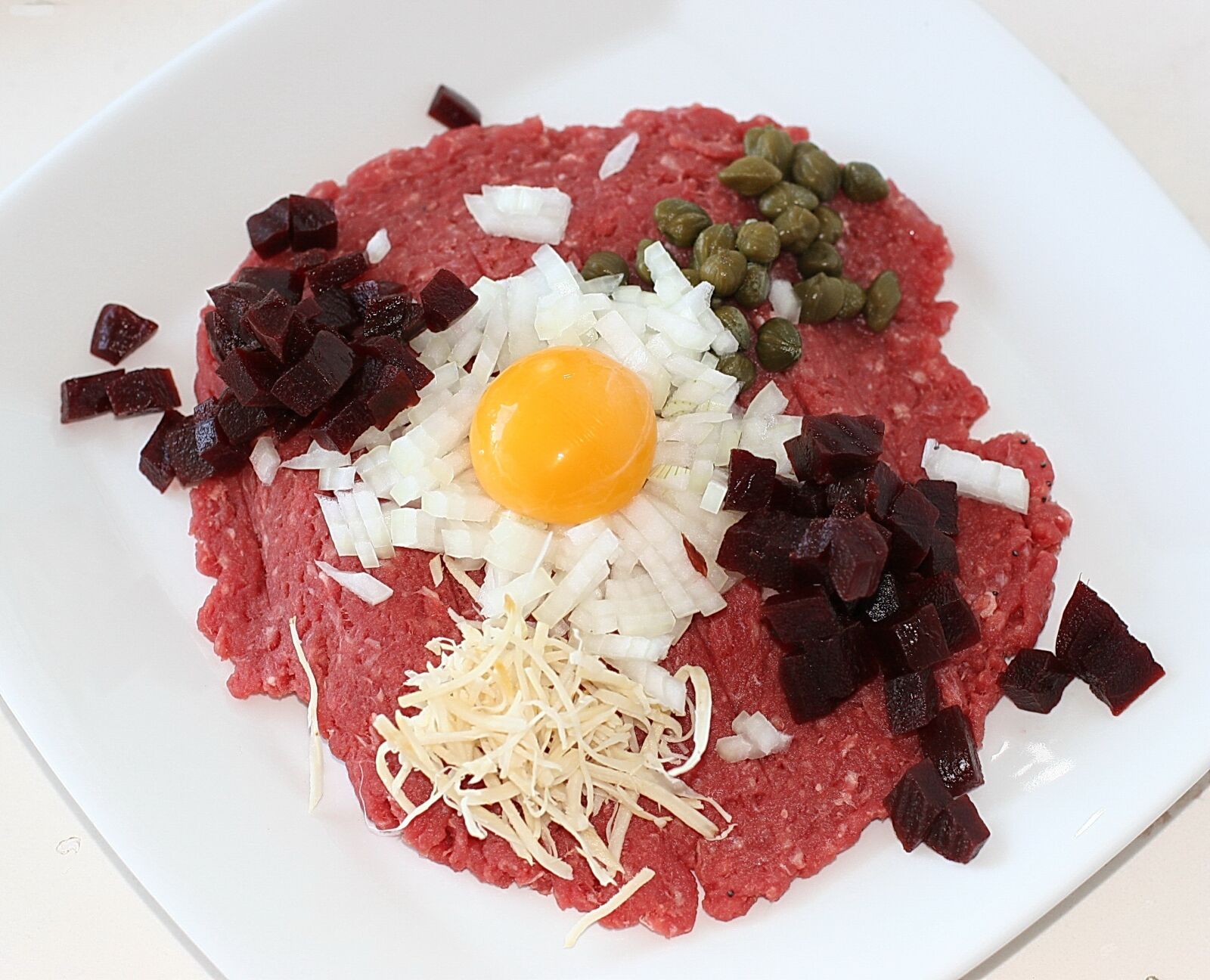 Canon EOS 20D sample photo. Tatar, beef, yolk photography