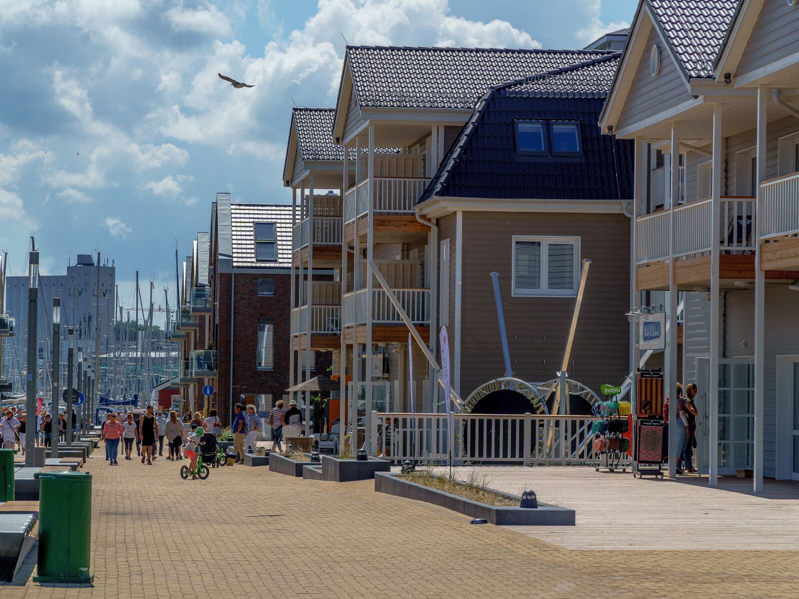 Sony a6000 + Sony E PZ 18-105mm F4 G OSS sample photo. Heiligenhafen, port, baltic sea photography