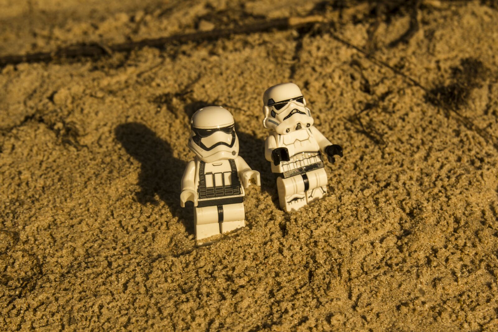 Canon EOS 550D (EOS Rebel T2i / EOS Kiss X4) sample photo. Star wars, lego, desert photography