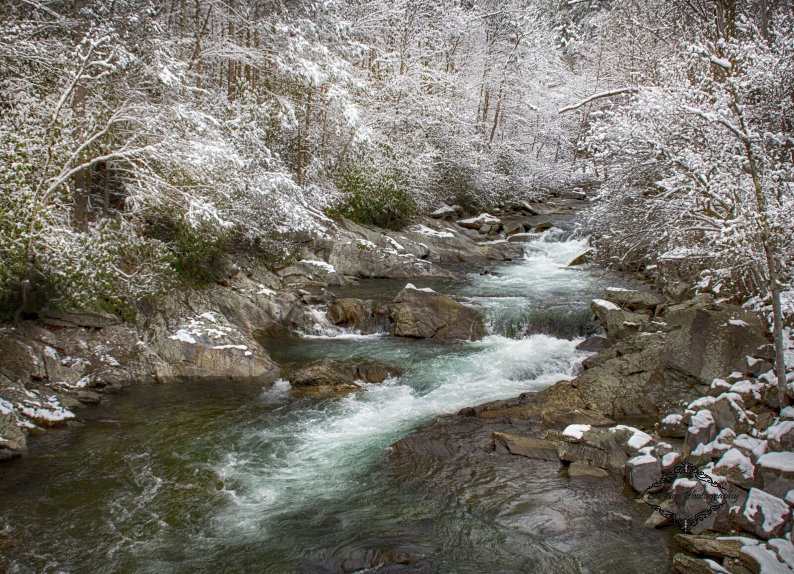 Canon EOS 550D (EOS Rebel T2i / EOS Kiss X4) sample photo. River, snow, nature photography