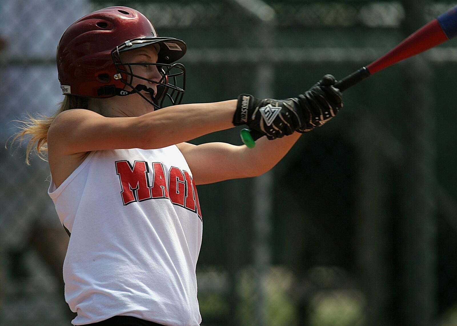 Canon EOS 20D sample photo. Softball, batter, female photography