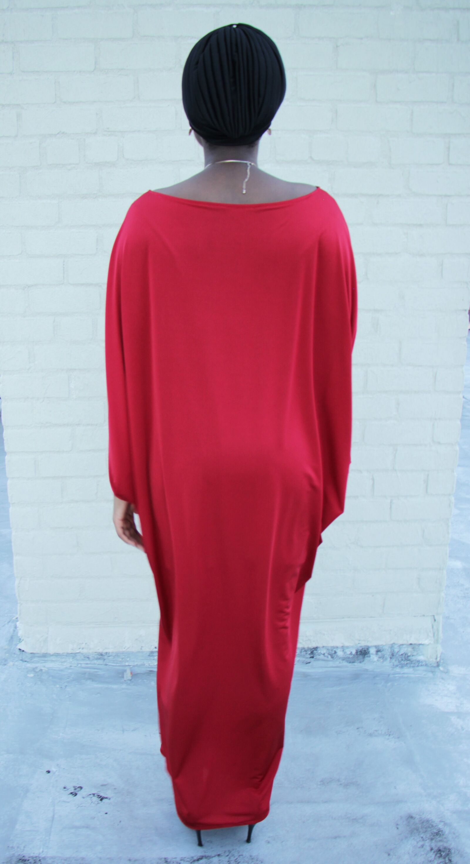 Canon EOS 600D (Rebel EOS T3i / EOS Kiss X5) sample photo. People, dress, red photography