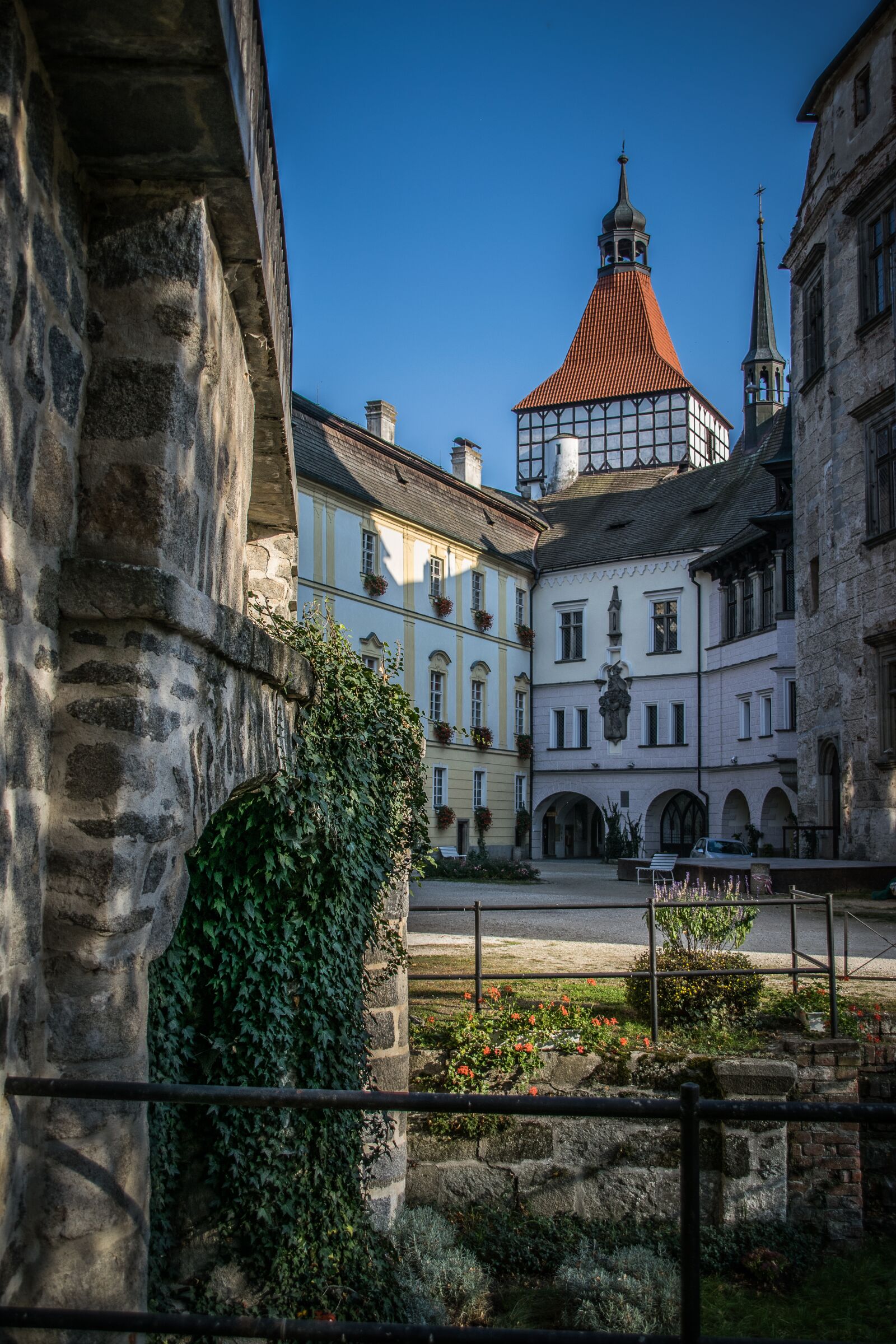Nikon D5300 sample photo. Castle, courtyard, historically photography