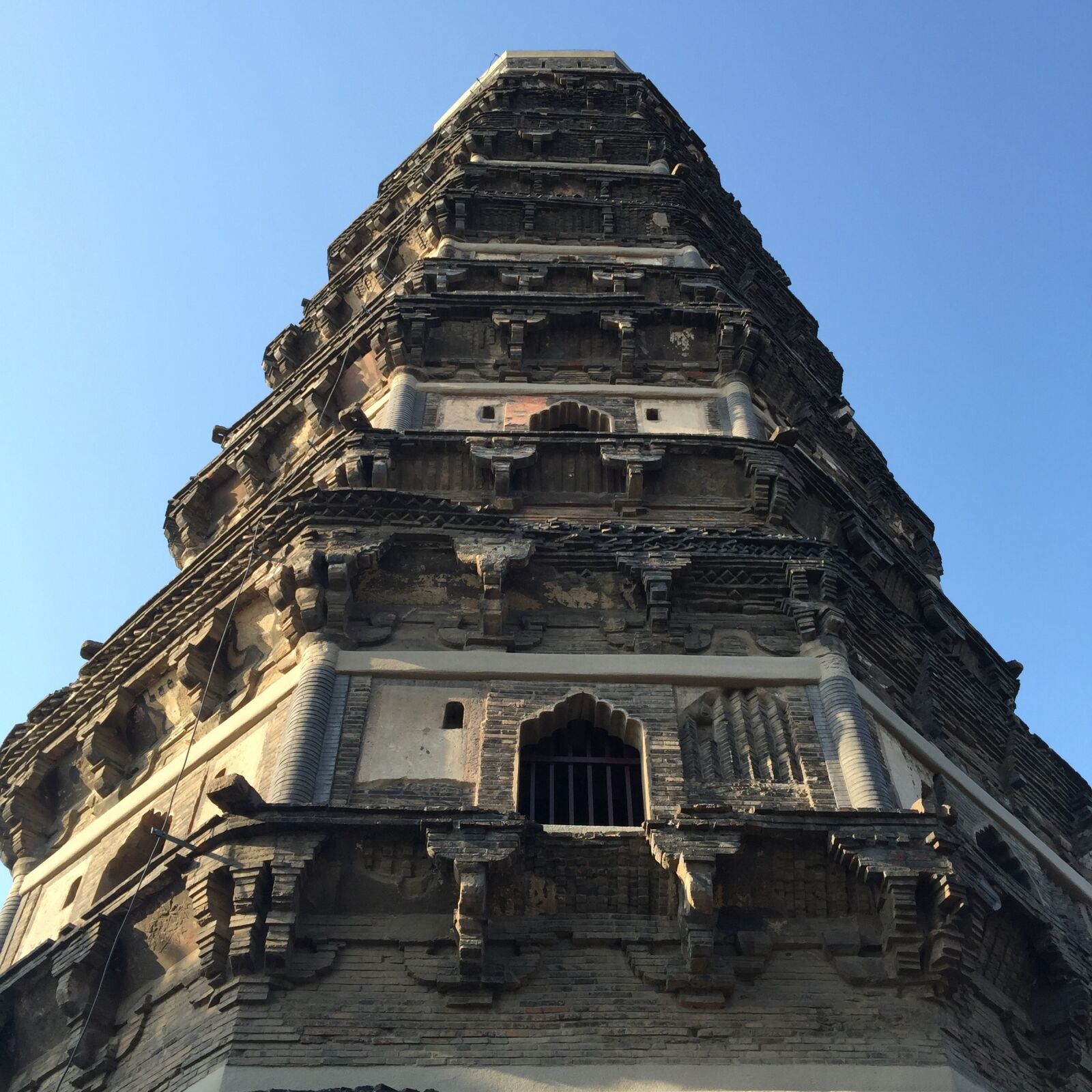 iPhone 6 Plus back camera 4.15mm f/2.2 sample photo. Pagoda, tower, building photography