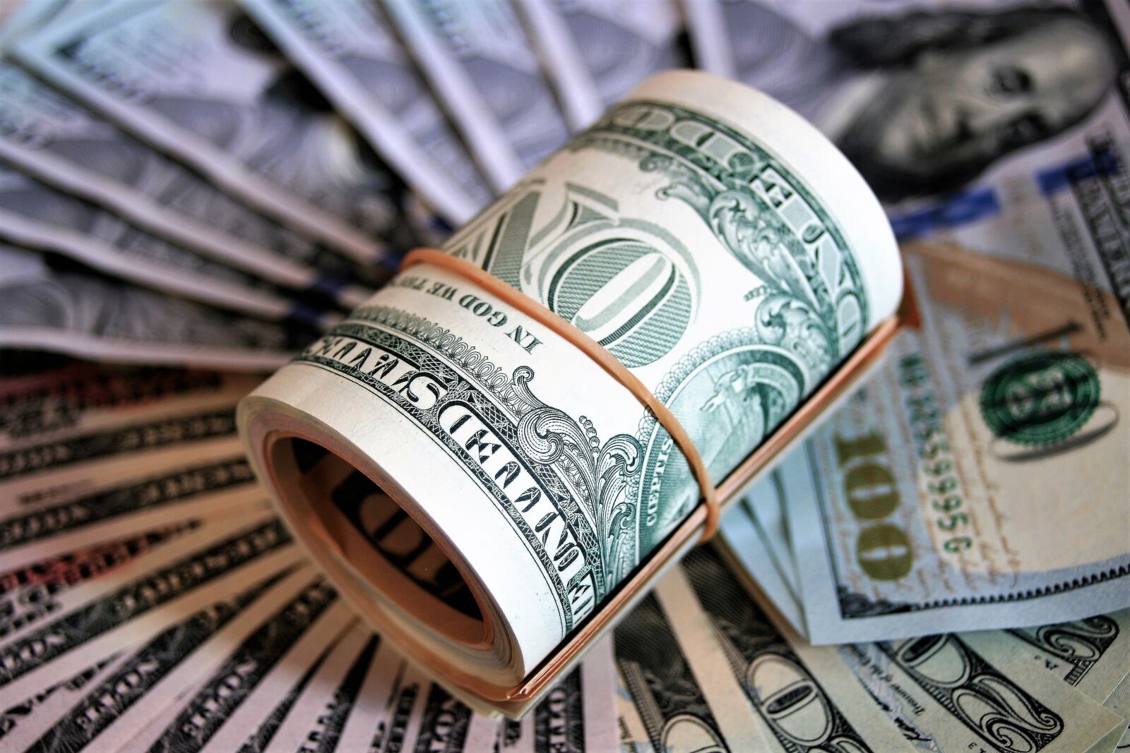 Canon EOS 400D (EOS Digital Rebel XTi / EOS Kiss Digital X) sample photo. The dollar, america, currency photography