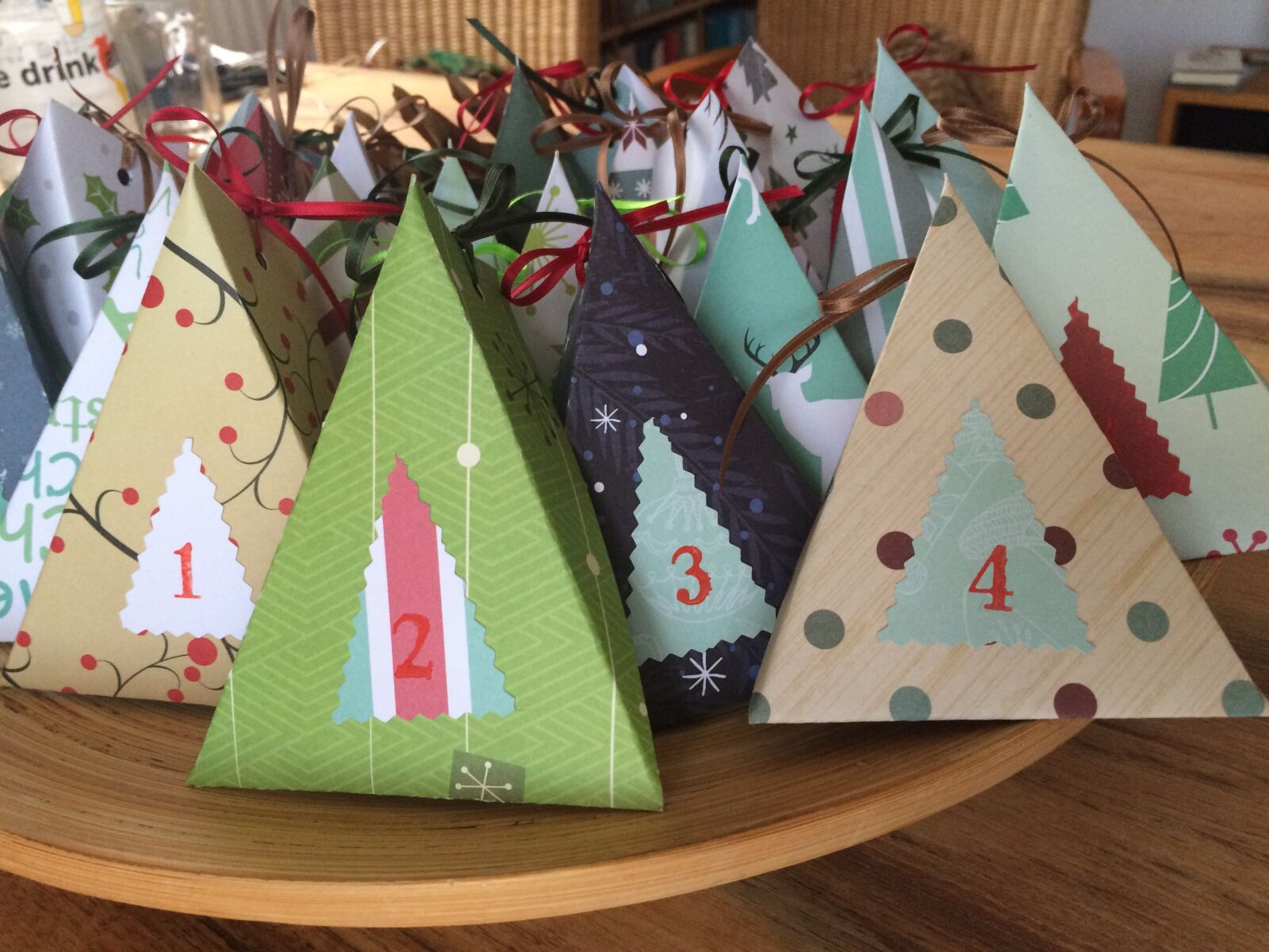 iPhone 5s back camera 4.15mm f/2.2 sample photo. Advent calendar, advent, christmas photography