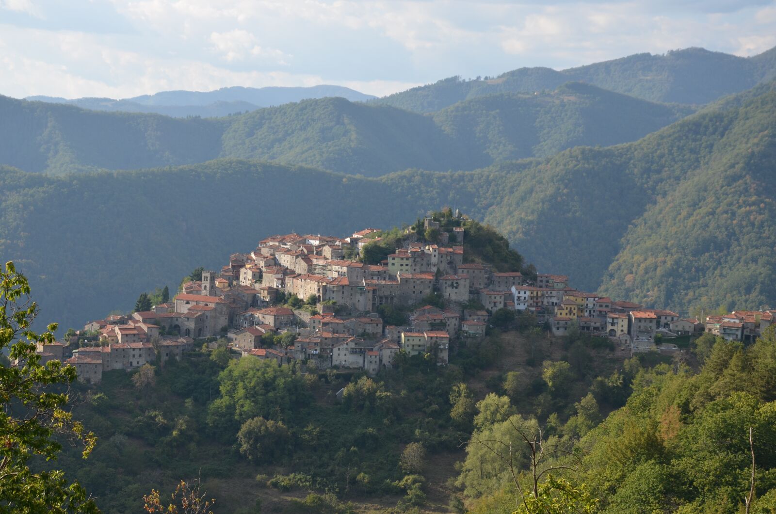 Nikon D5100 sample photo. Tuscany, village, italy photography
