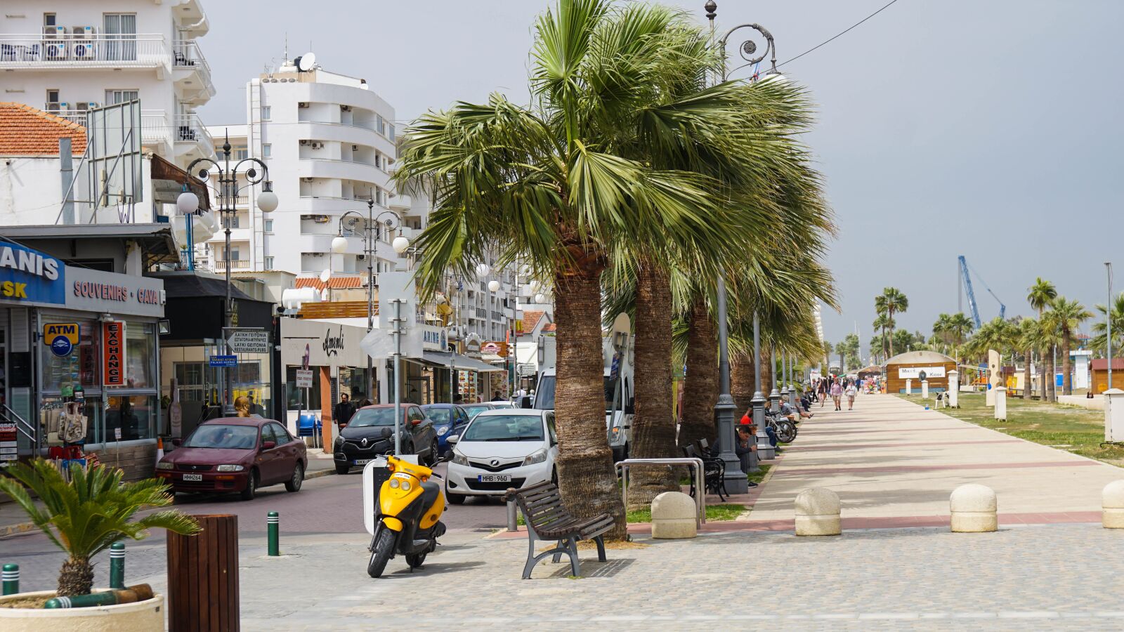 Sony a6000 + Sony Vario-Tessar T* E 16-70mm F4 ZA OSS sample photo. Cyprus, street, city photography