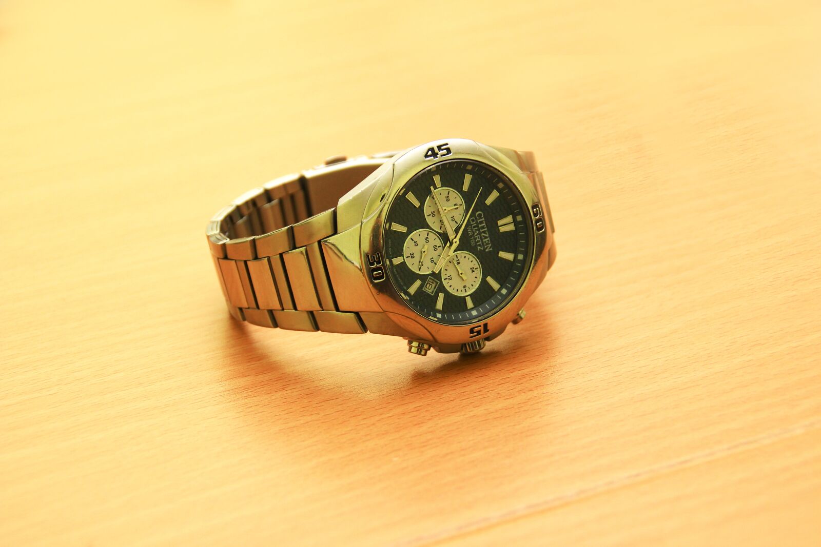 Canon EOS 600D (Rebel EOS T3i / EOS Kiss X5) sample photo. Watch, clock, time photography