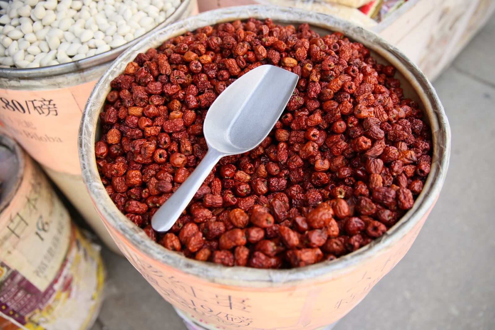 Canon EOS-1D X + Canon EF 24-70mm F2.8L II USM sample photo. Street, dried food, chinatown photography