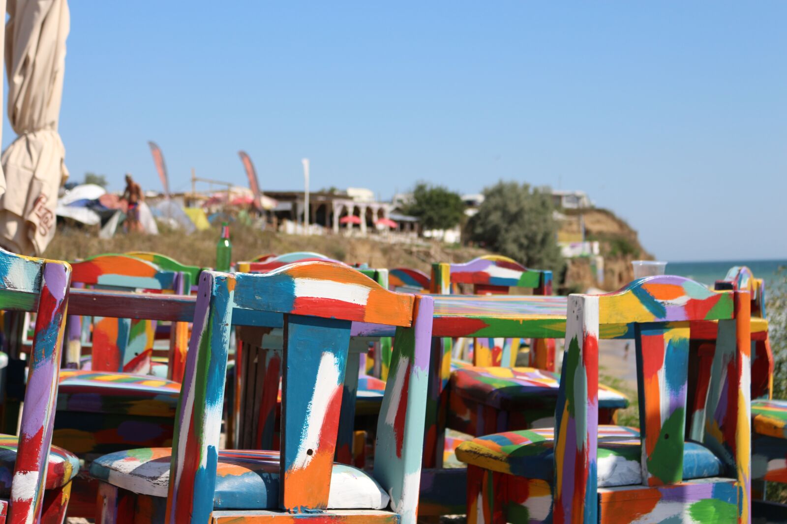Canon EOS 700D (EOS Rebel T5i / EOS Kiss X7i) sample photo. Travel, chair, vacation photography
