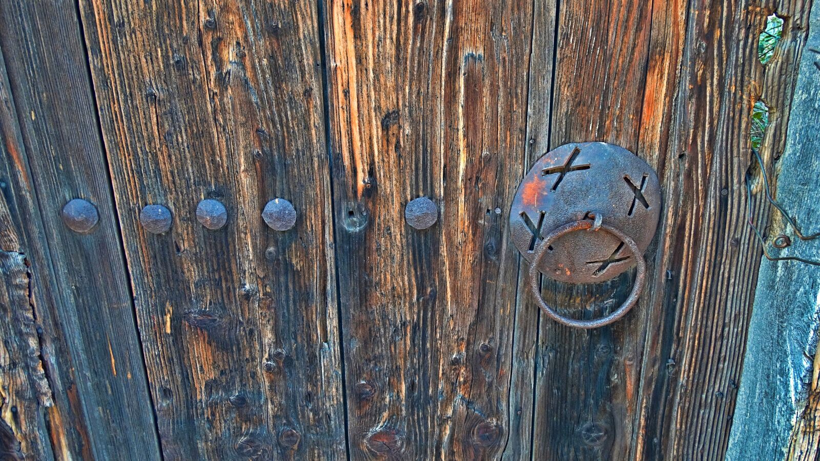 Sony Cyber-shot DSC-HX300 sample photo. Wood, wooden, old photography