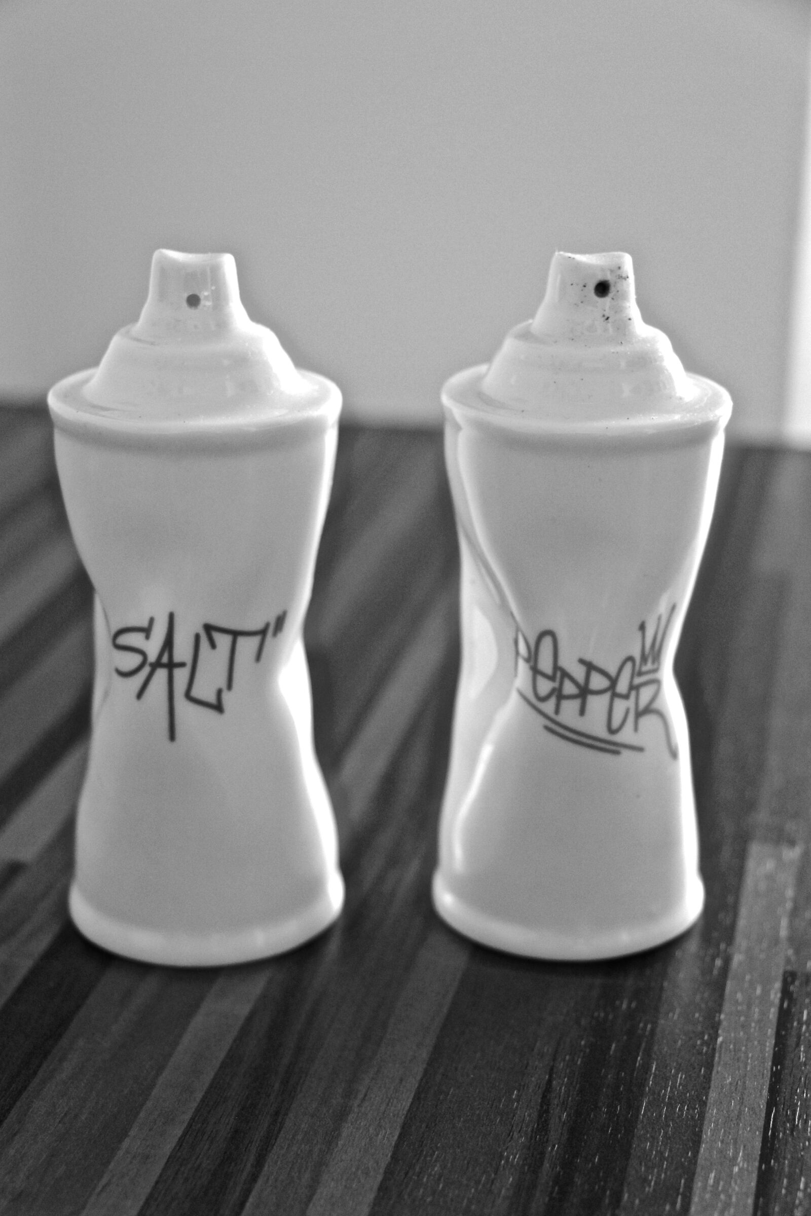 Canon EOS 700D (EOS Rebel T5i / EOS Kiss X7i) sample photo. Pepper, salt, vessels photography